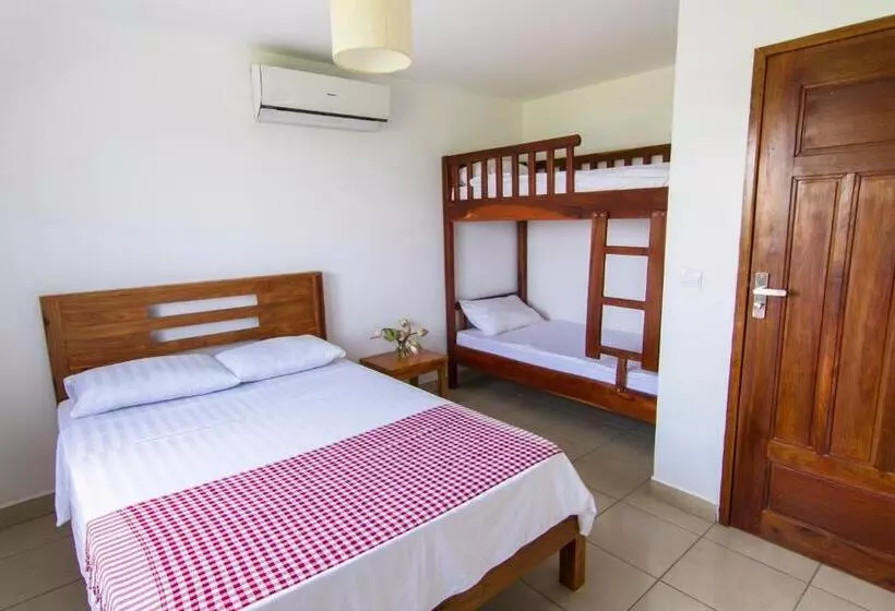 ベッドアンドブレックファースト Le Kroma Villa