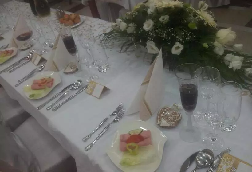 ホテル Centrál šaľa