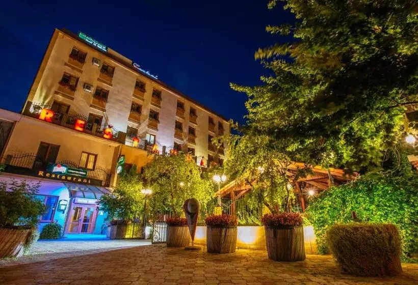 ホテル Centrál šaľa