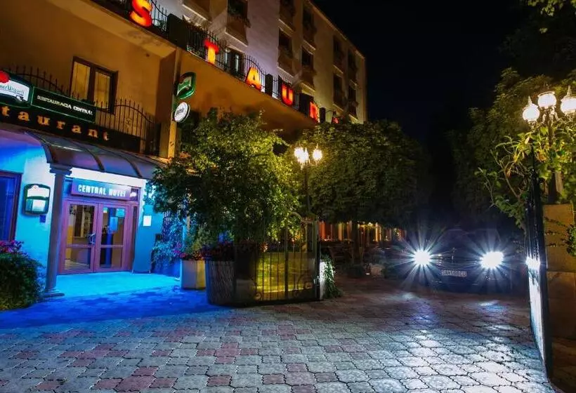 ホテル Centrál šaľa