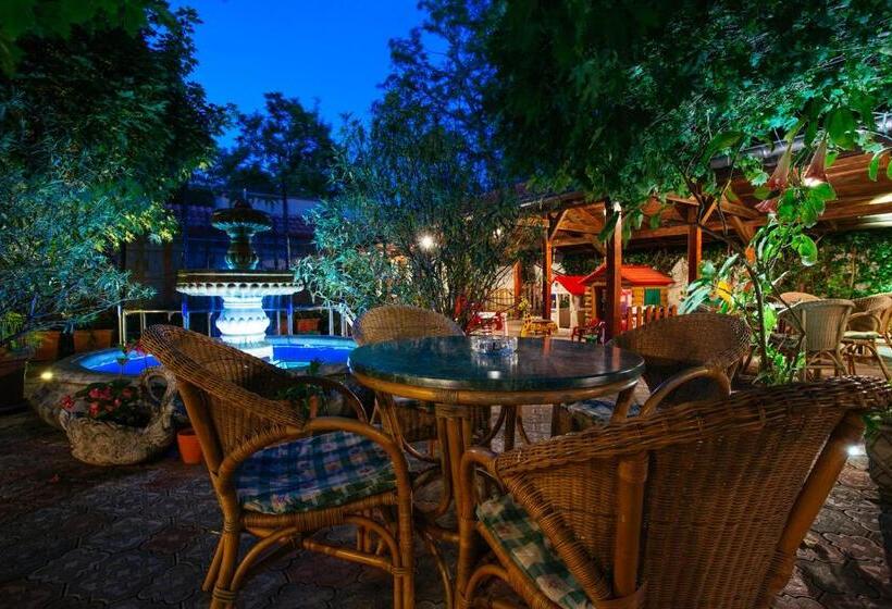 فندق Centrál šaľa