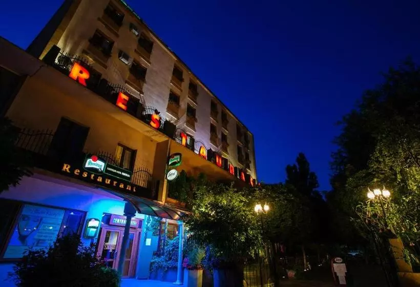 ホテル Centrál šaľa