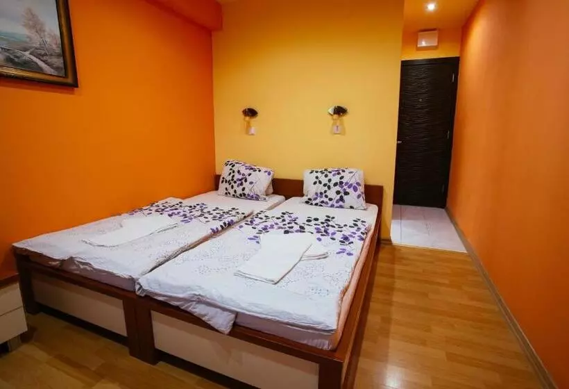 ホテル Centrál šaľa