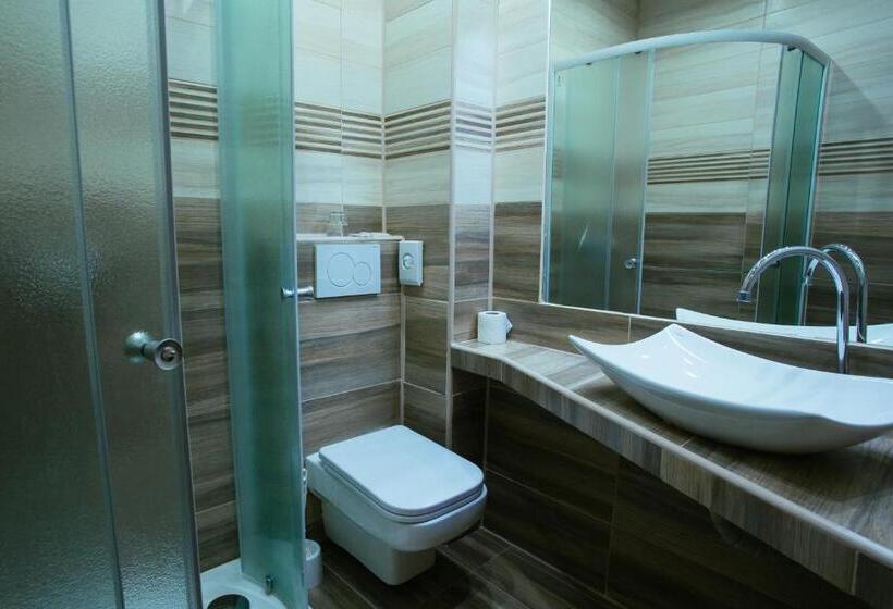 فندق Centrál šaľa