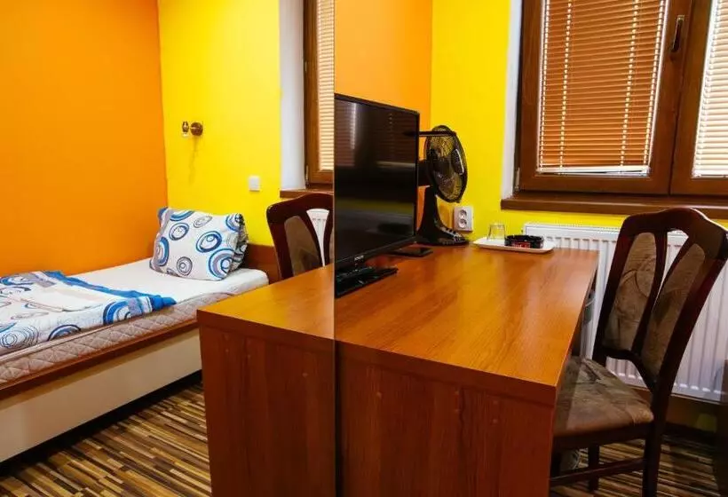 ホテル Centrál šaľa