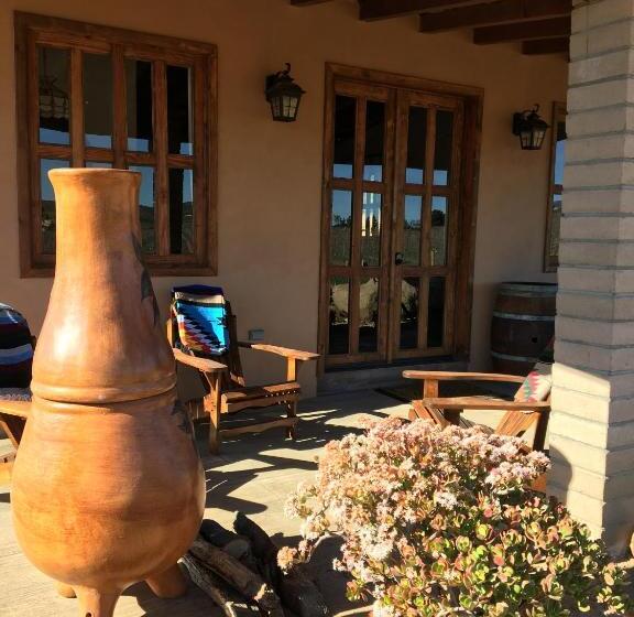 Отель En Kanto Valle De Guadalupe