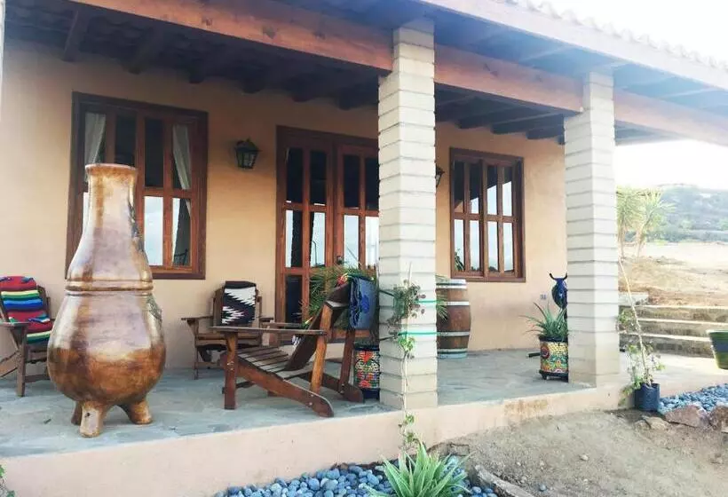 Hotelli En Kanto Valle De Guadalupe