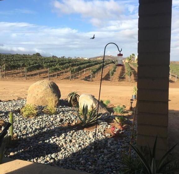 Отель En Kanto Valle De Guadalupe