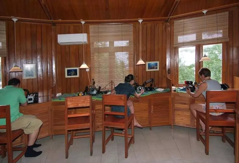 Hotelli Gangga Island Resort & Spa