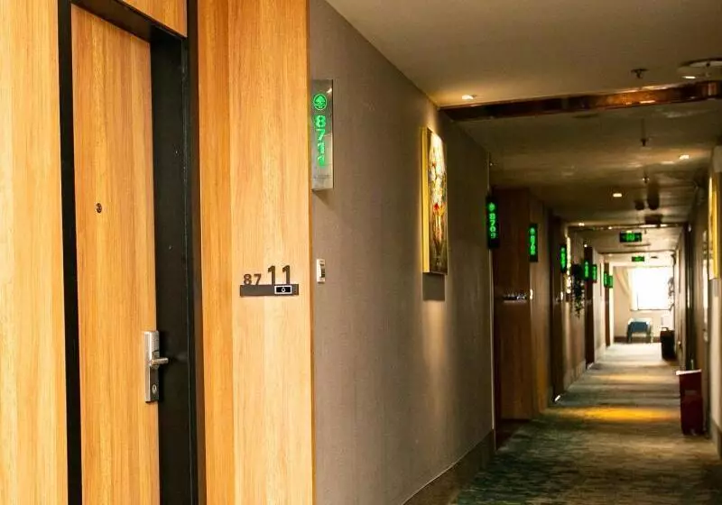 Hotelli Greentree Inn Jiangsu Xuzhou Feng County Liubang Plaza Express