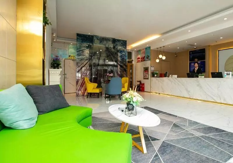 Hotelli Greentree Inn Jiangsu Xuzhou Feng County Liubang Plaza Express