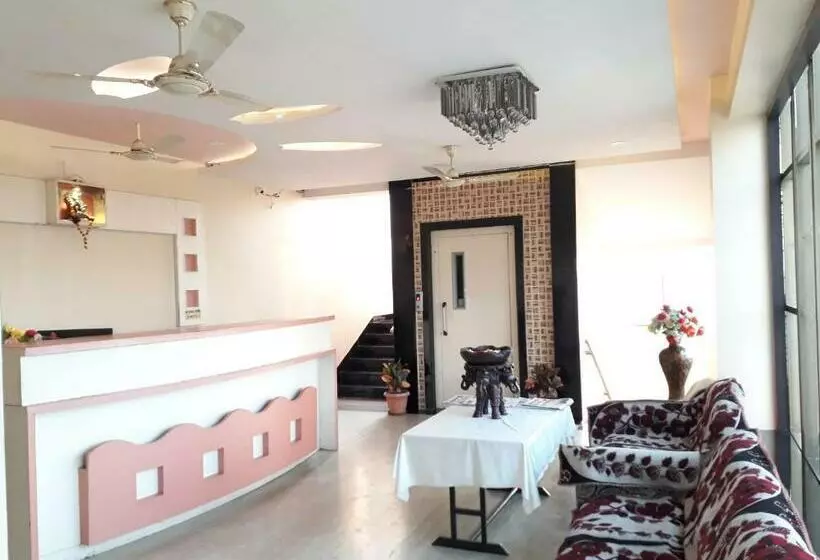 Hotelli Manju Palace