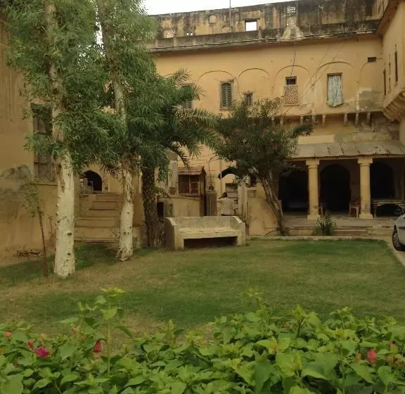 Hotelli Narayan Niwas Castle