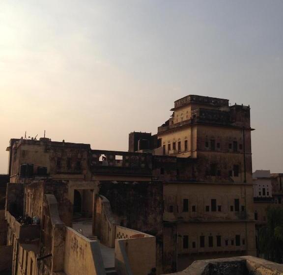 Hotel Narayan Niwas Castle