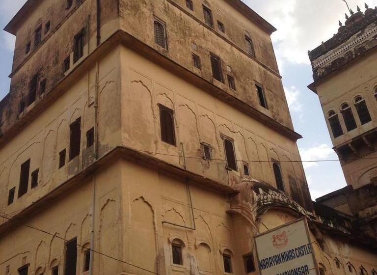Hotel Narayan Niwas Castle
