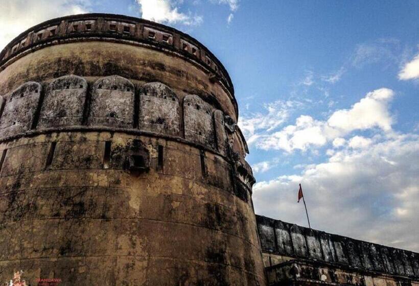 Hotel Narayan Niwas Castle