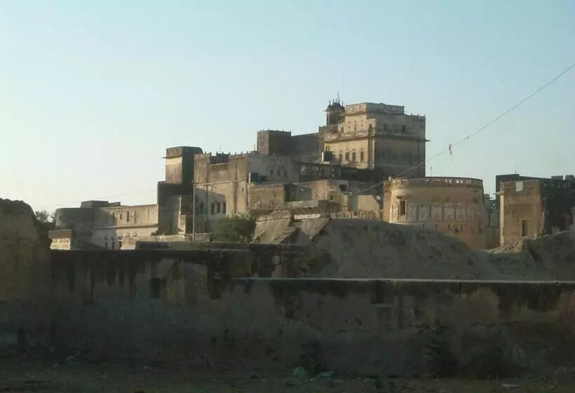Hotelli Narayan Niwas Castle