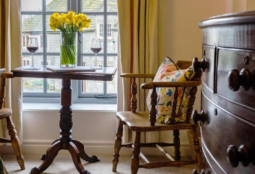 בית מלון כפרי The Bull At Foolow