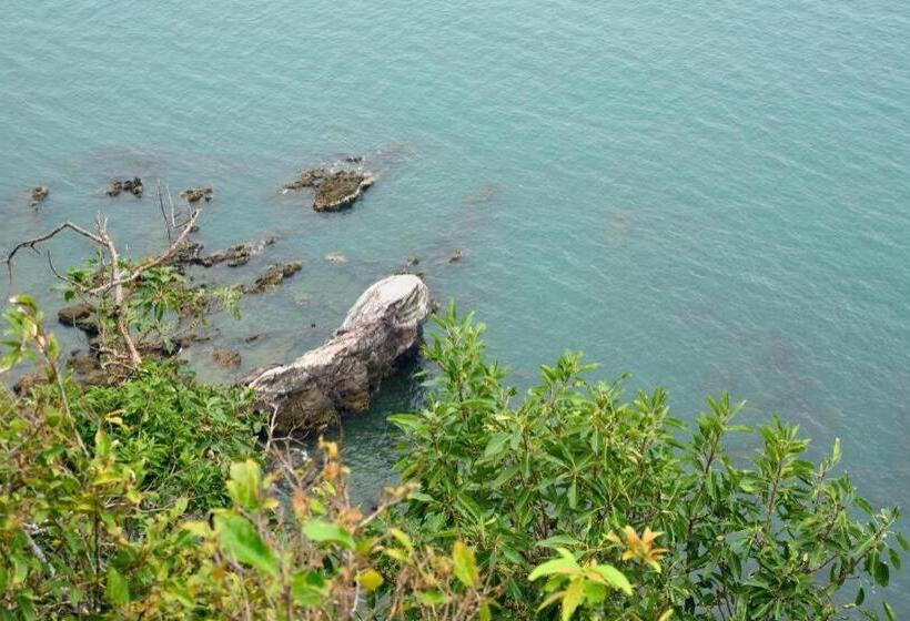 The Pride Hotel At Laemsing