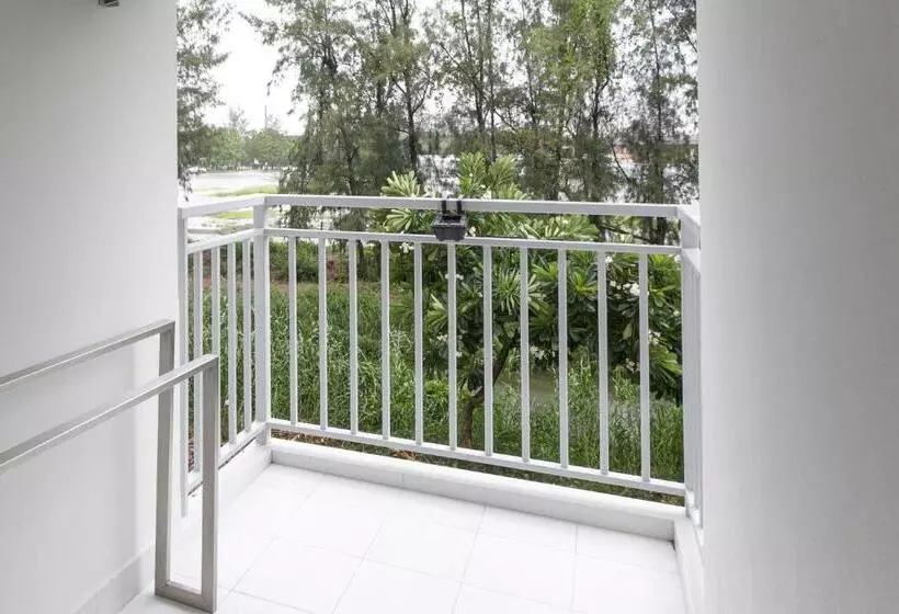 Kantary Hotel And Serviced Apartment, Amata, Bangpakong