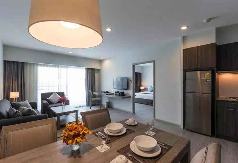 Kantary Hotel And Serviced Apartment, Amata, Bangpakong