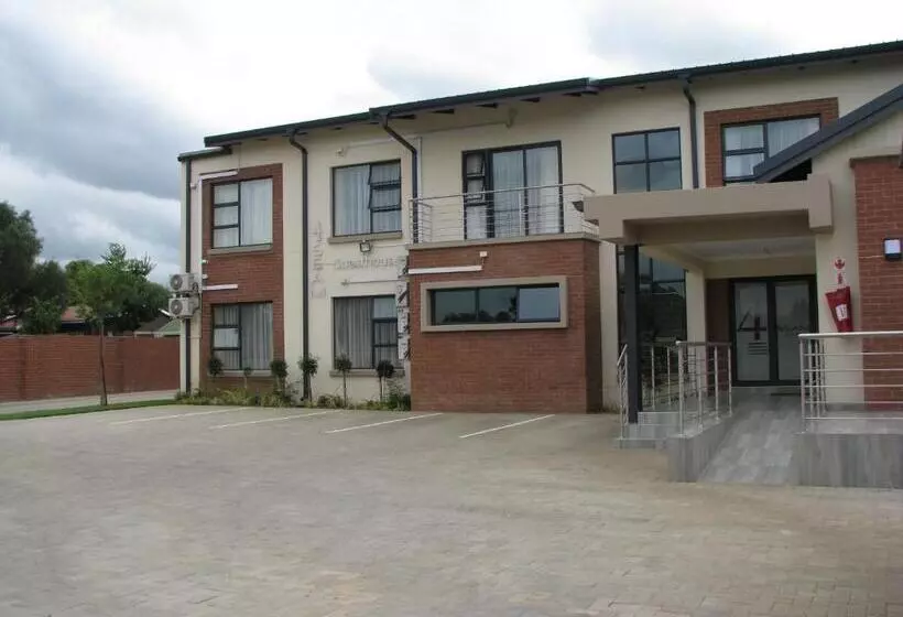پانسیون 4 Seam Guest House