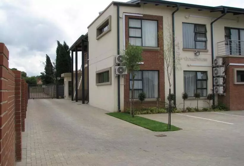 پانسیون 4 Seam Guest House
