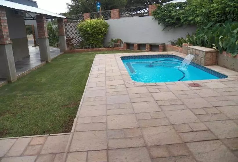 Majatalo 50 On Greeff