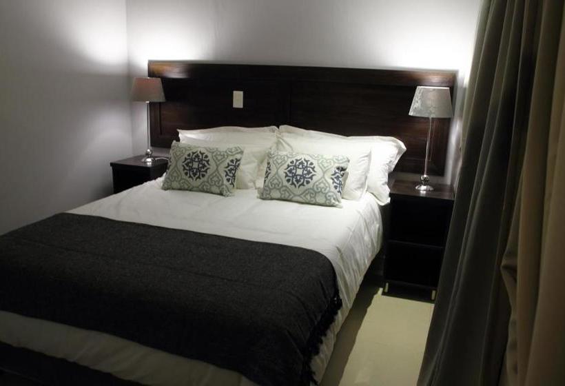 פנסיון 50 On Greeff