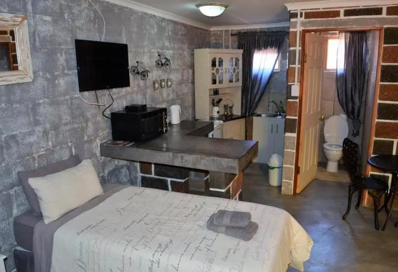 Majatalo Art Guest House