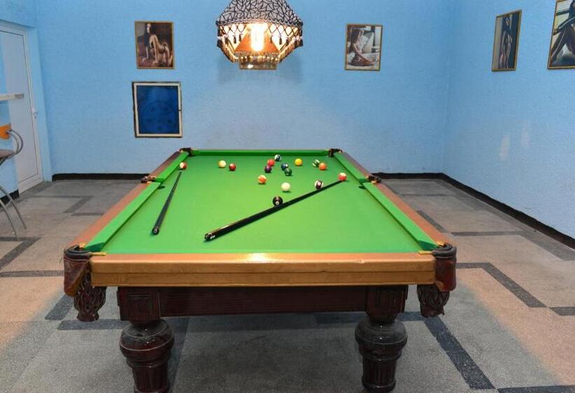 بنسيون Avangard