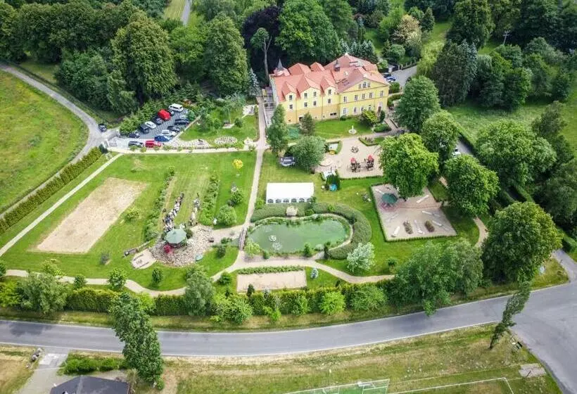 Majatalo Bynovecký Zámeček