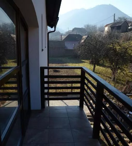 پانسیون Vatra Dacilor Transalpina