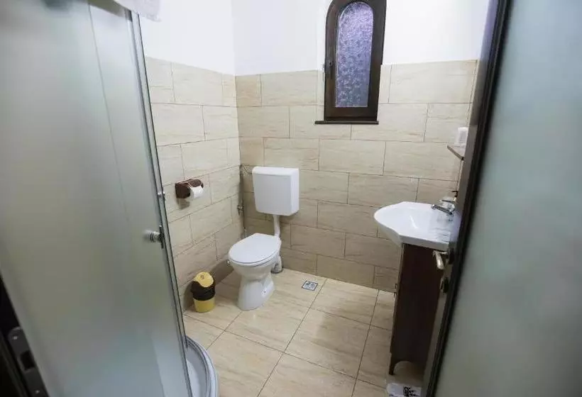 پانسیون Vatra Dacilor Transalpina