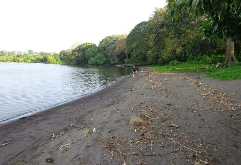 ペンション Hostal Rancho Sabor Isleño   Ometepe
