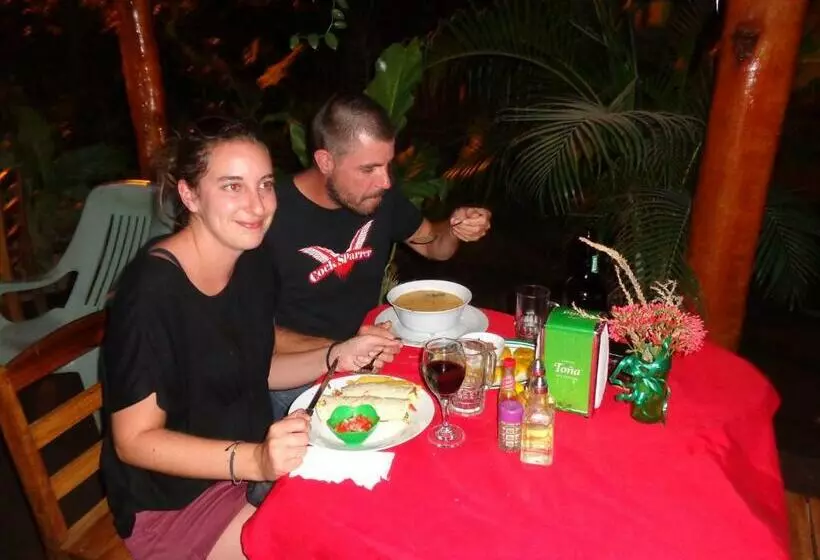 ペンション Hostal Rancho Sabor Isleño   Ometepe