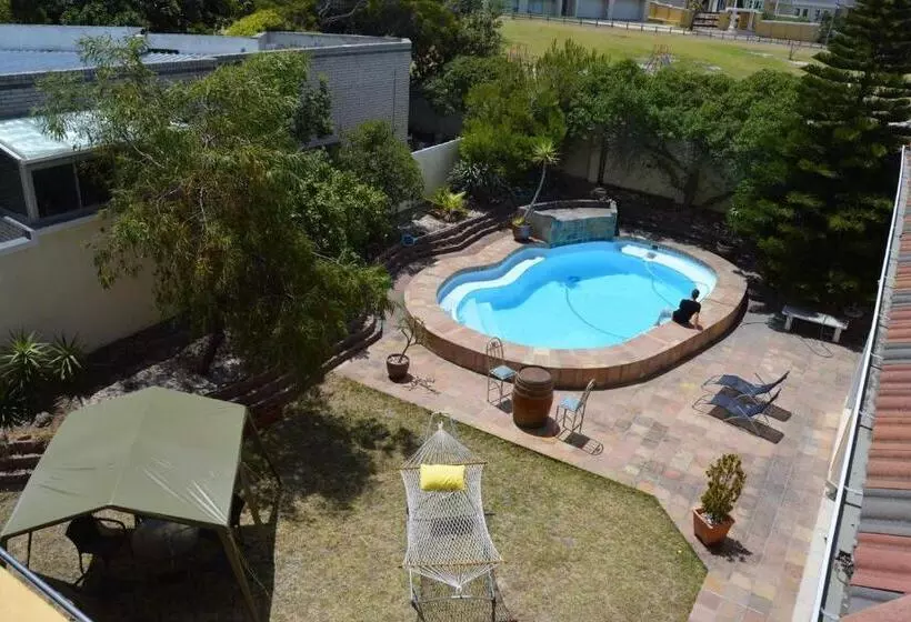 Majatalo Natalie Guesthouse