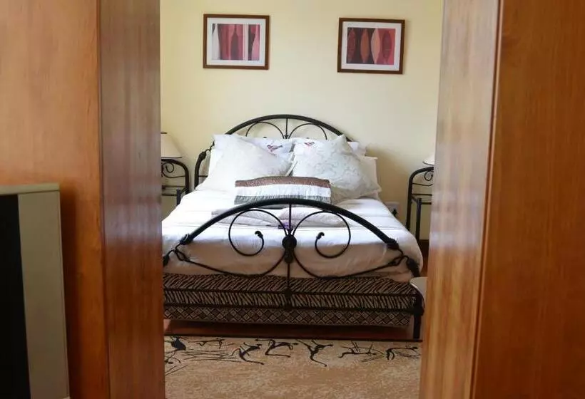 Majatalo Natalie Guesthouse