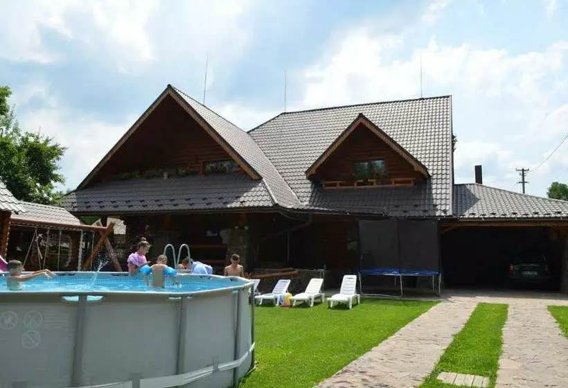 Majatalo Sadyba Pikuy