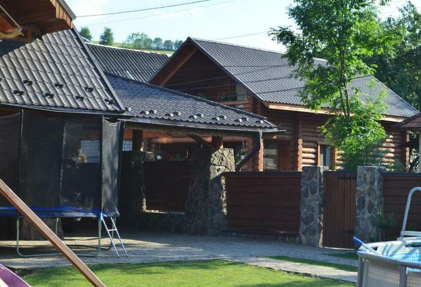 ペンション Sadyba Pikuy