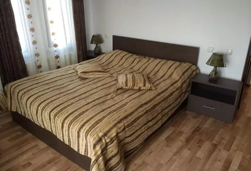 Pensiunea Dany   Crys