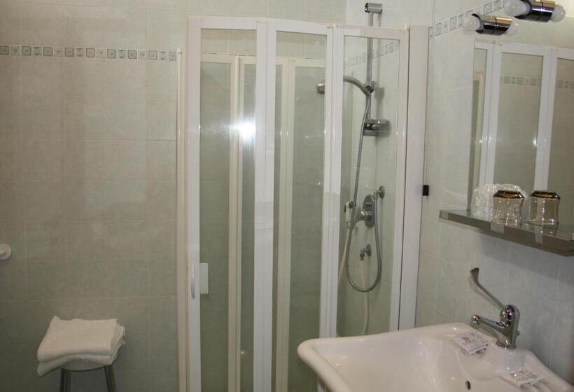 Отель Albergo Ristorante Cicin