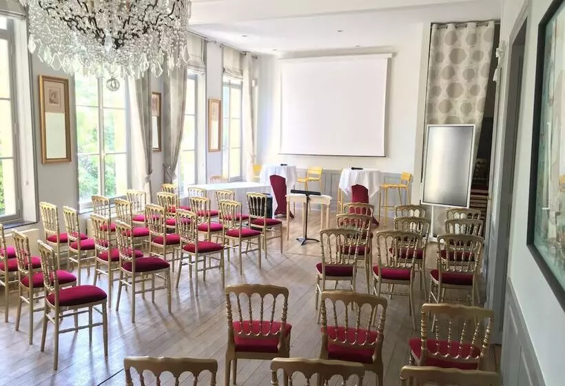 Hotelli Chateau D'aubry