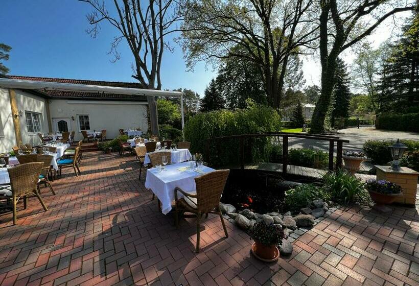 ホテル Fliegerheim