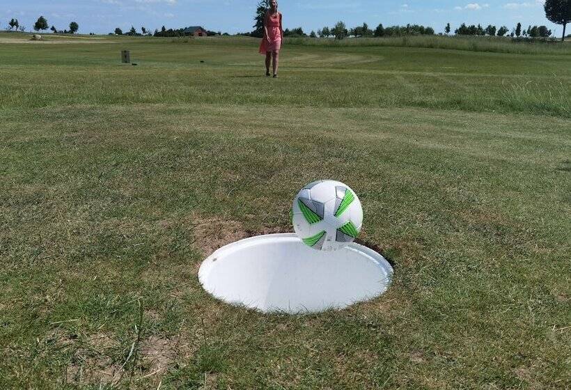 Отель Golfpark Strelasund