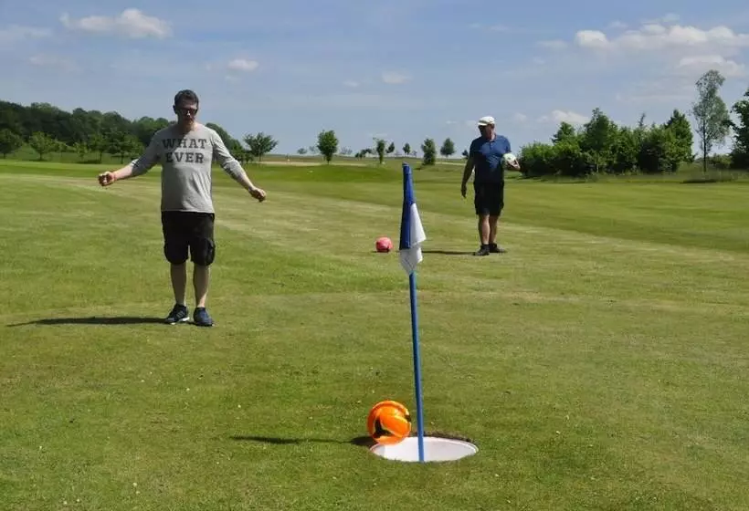 Hotelli Golfpark Strelasund