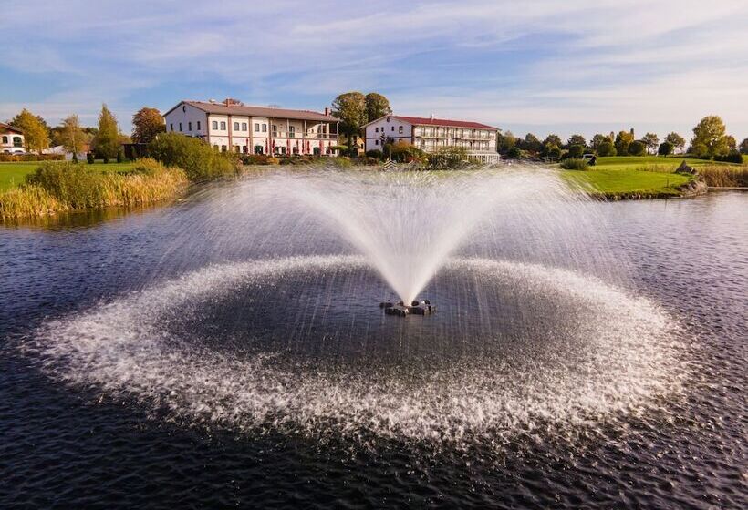 Отель Golfpark Strelasund