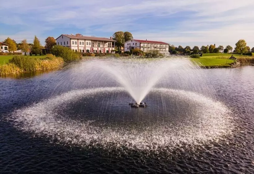 Hotelli Golfpark Strelasund