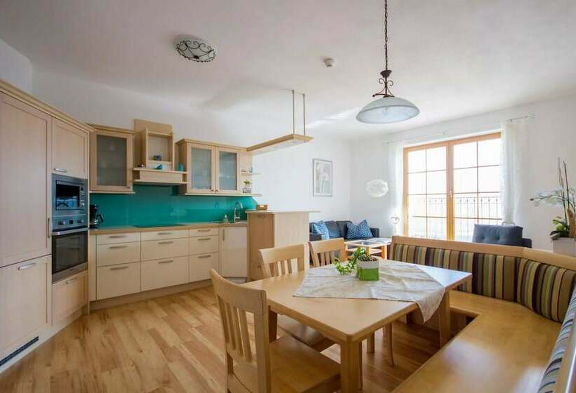 Hotelli Hochhubergut