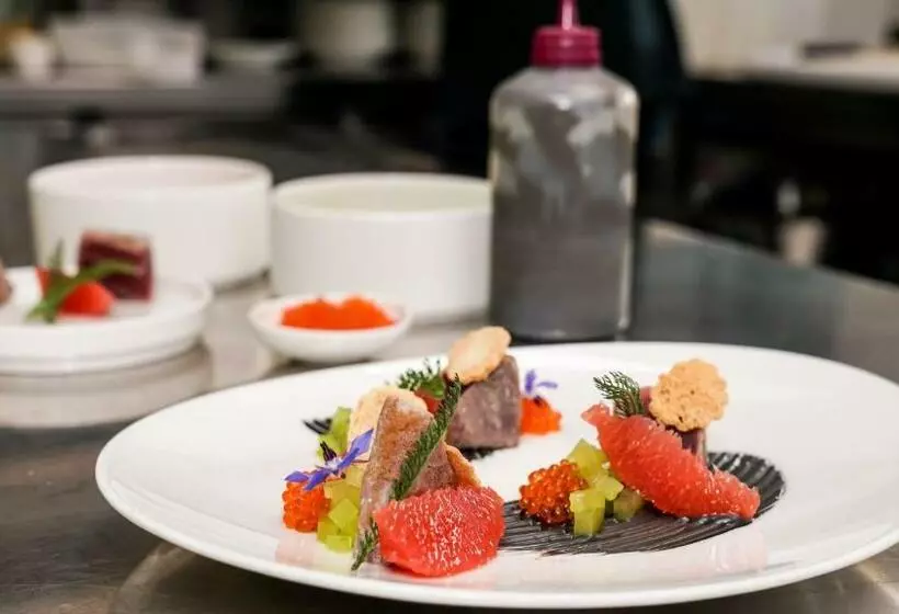 Hotelli Hofgut Hohenkarpfen